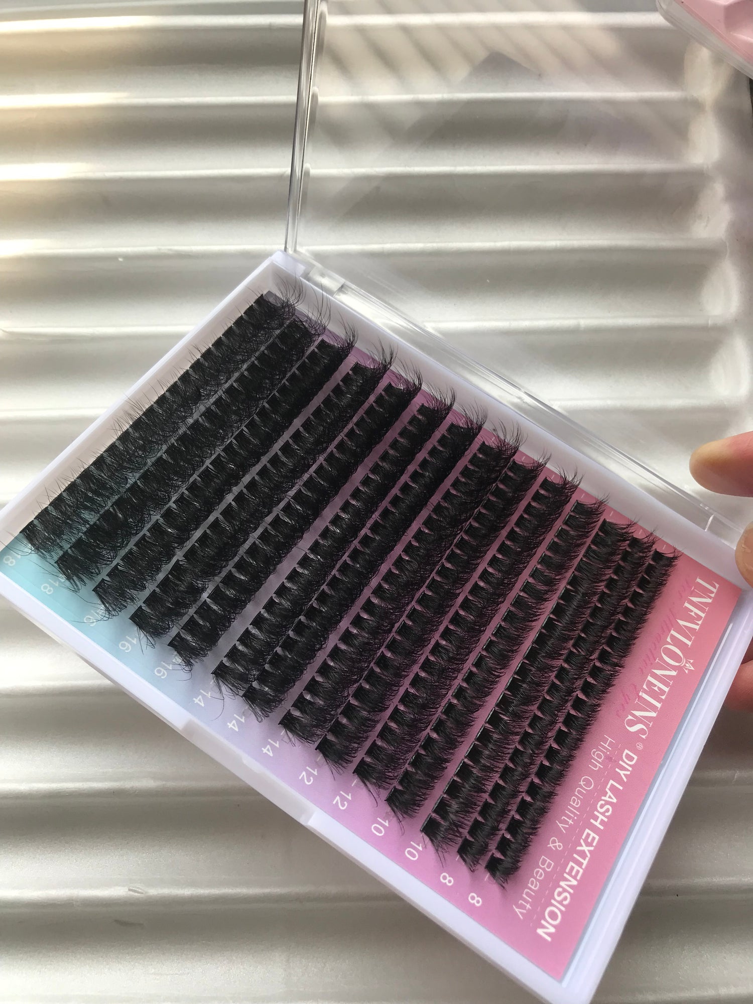 $16.10 for 6 trays lashes