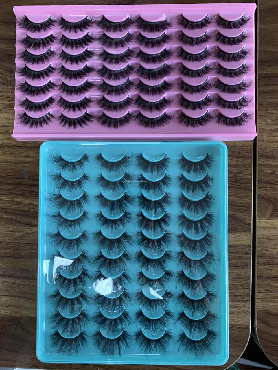 2 packs of lashes