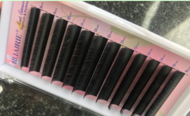 $8 for two trays lashes